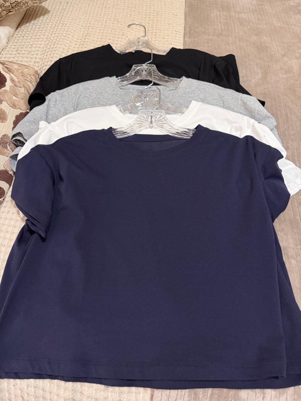 NWOT 4 Unbranded Crop T Shirts